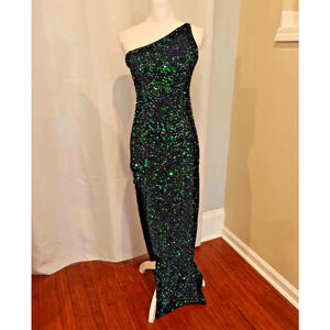 Love & Lemonade L slit dress one shoulder green sequins cocktail cruise prom